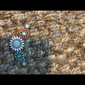 Floral chunky necklace